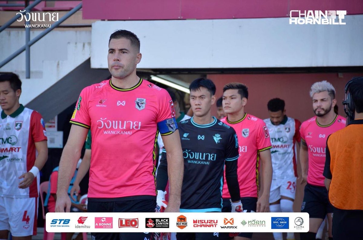 OFICIAL: El defensa <a href="/DNieblas/">Dennis Nieblas</a> no continúa en el Chainat Hornbill de la Segunda División tailandesa y queda libre bit.ly/MDBFichajes