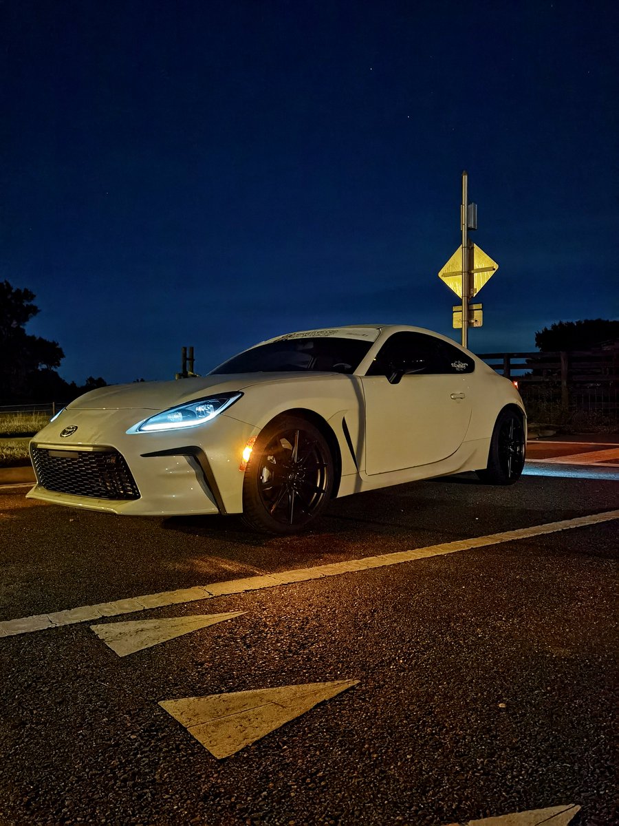 TeamA99E's tweet photo. Calm before the storm🌩 

Last pics I've taken of her at 4am under a chilly full moon🌬🌌

#TeamA99E ☆
#AnarchyStyle ☆
#GR86 ☆ https://t.co/j8R9ZnQmJg
