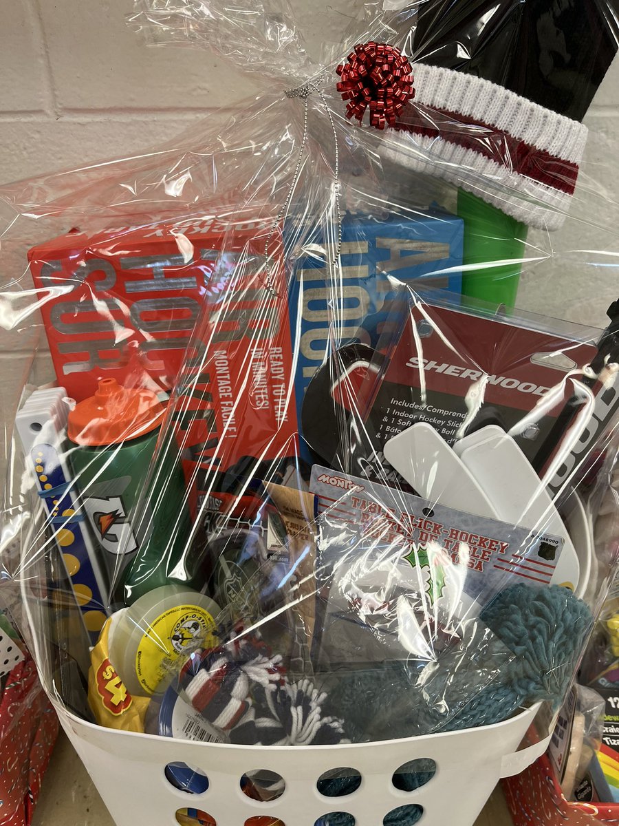 Thank you for the donations #gteam. <a href="/elginburgpc/">Elginburg PS - Parent Council</a> our basket for the raffle looks great. Tickets are only 50 cents each; or 12 for $5! See you <a href="/ElginburgPS/">Elginburg PS LDSB</a> at the Festive Art Walk on the 19th where you can view all of our baskets and try to win your favourite!