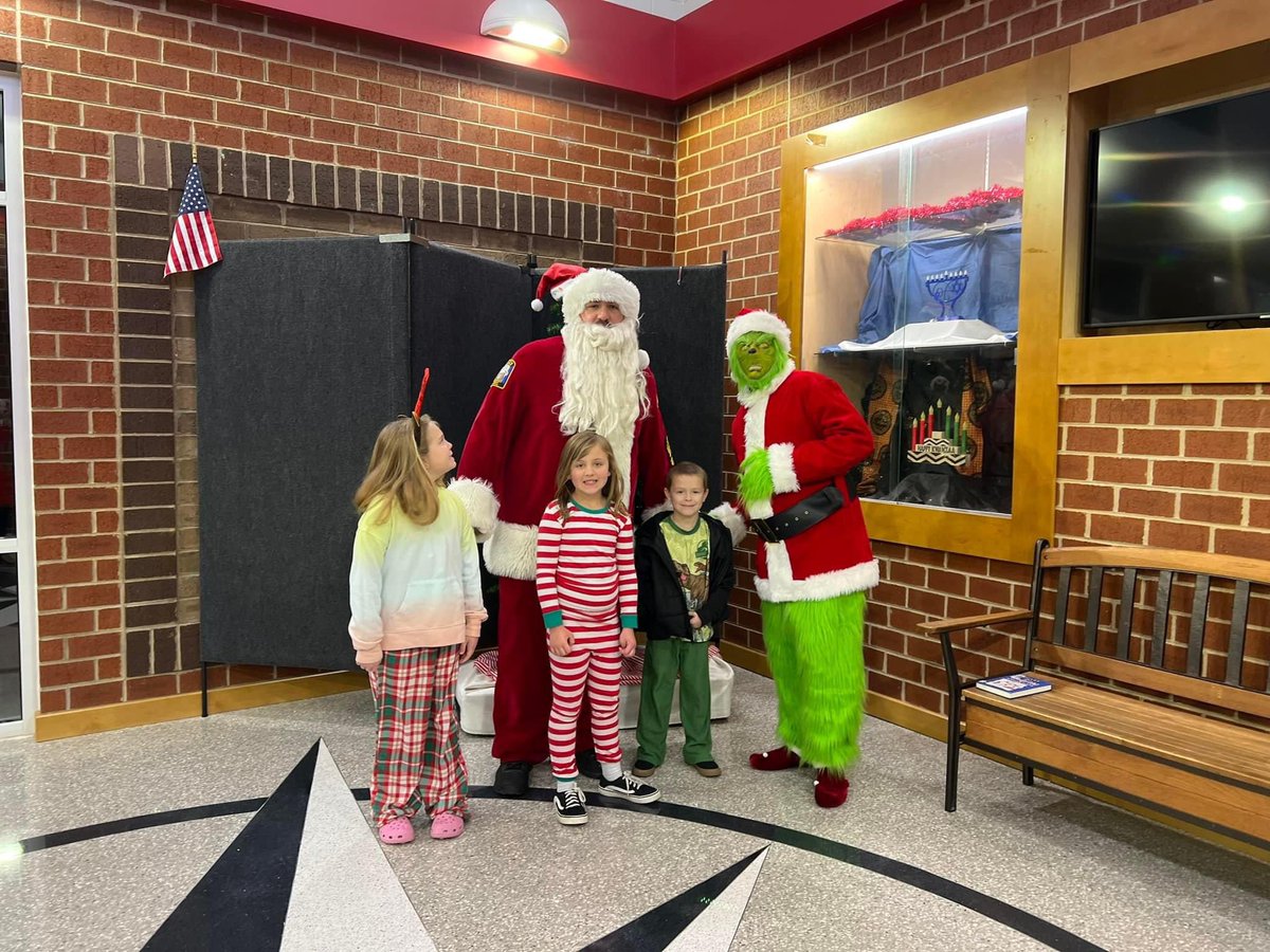 Our students were so excited to arrive at school and be greeted by our special guests. <a href="/matoacaES/">Matoaca Elementary</a>