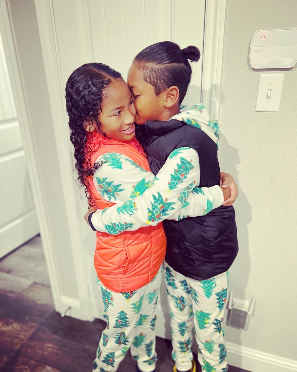 kowtran's tweet photo. Every now and then they show they DO love each other! #pajamaday #matchingsiblings https://t.co/1wT26NfjnY