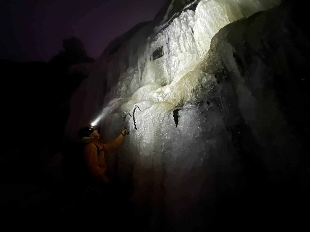 It needed a very early start, but Kinder Downfall still had ice before the temps rocket.  We even had it to ourselves, but met many teams enroute as we headed out. <a href="/the_AMI/">The AMI</a> <a href="/OspreyEurope/">Osprey Europe</a> <a href="/OspreyPacks/">Osprey Packs</a> <a href="/patagoniaeurope/">patagoniaeurope</a> <a href="/Mammut_UK/">Mammut UK</a> <a href="/pdnp_foundation/">Peak District National Park Foundation</a> <a href="/peakdistrict/">Peak District National Park</a> #peakmountaineering
