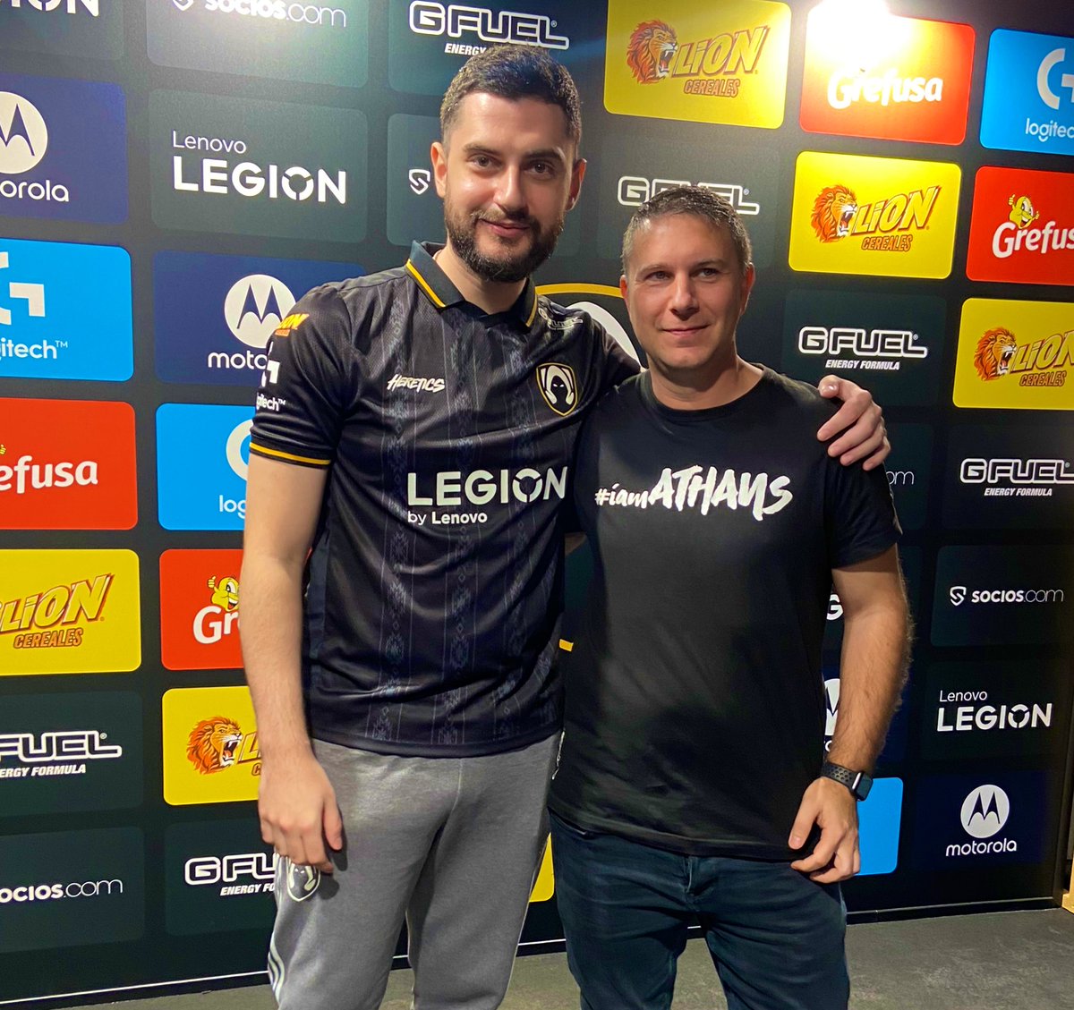 Hotnews: <a href="/Mixwell/">OTK m1xwell</a> se lo piensa… se le ve cerca de <a href="/ATHANS_GG/">ΛTHΛNS ❤️‍🔥 GAMING SOON...</a>