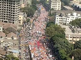 RoflRaaj's tweet photo. @BJP4Maharashtra महामोर्चा मधिल गर्दी पाहुन नक्किच पायाखालची वाळू सरकली असेल !
कारण हादरे दिल्ली पर्यंत बसलेत ! 
#हल्लाबोल https://t.co/BIKYdatyE5