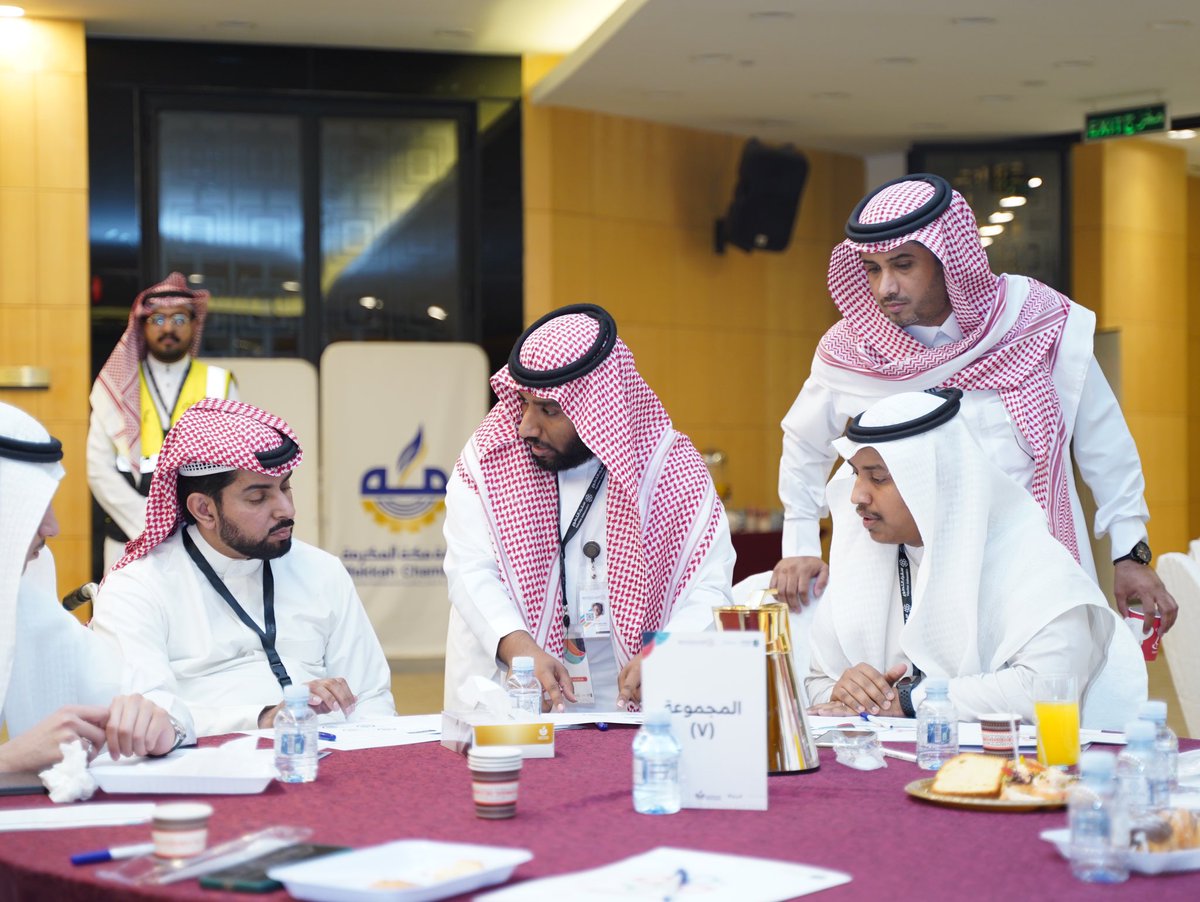 WagfAlryan's tweet photo. مشاركة رئيس مجلس النظارة  الشيخ / سامي السلمي ومنسوبي وقف الريان لخدمة وفود الرحمن في ورشة عمل ( التطوع في المؤسسات الوقفية التحديات والحلول ) والمقامة في الغرفة التجارية من وقف سفراء التطوع بالتعاون مع هيئة الاوقاف https://t.co/tJH0q98poT
