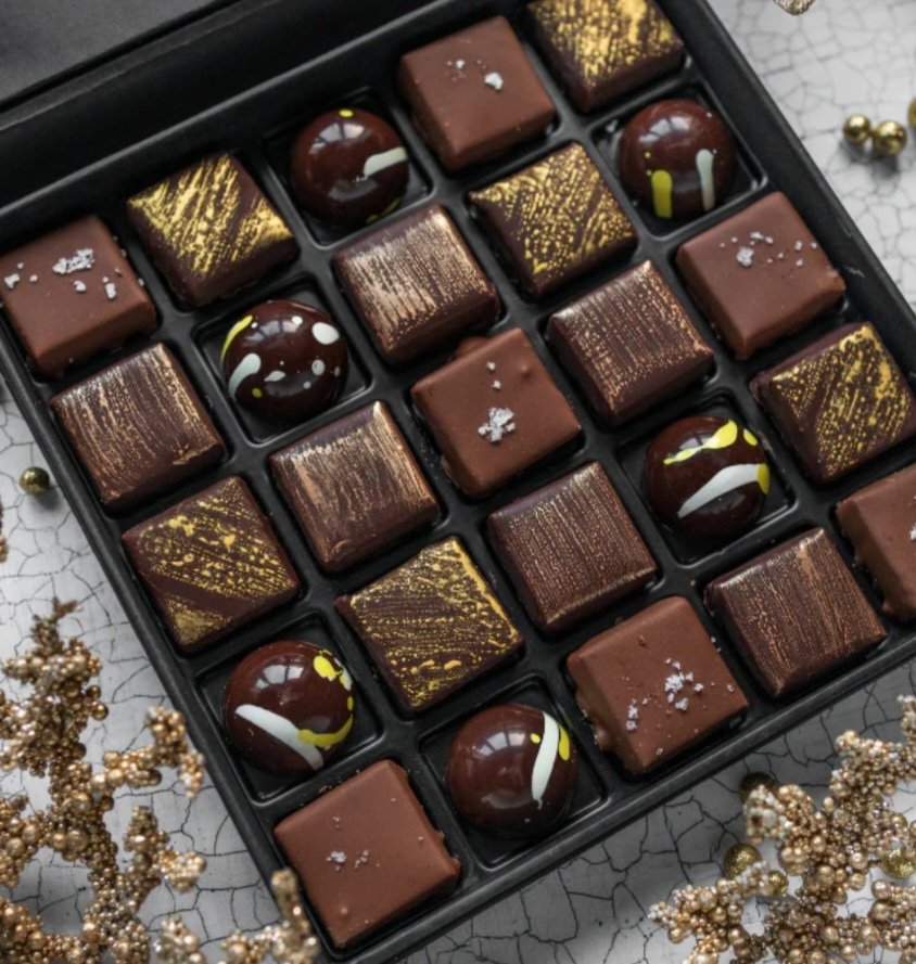 Supporting Irish means you still have time to gift unique artisan products and support small Irish producers. We are dispatching with DPD right up till Thursday  velvetcloud.ie love RTs 🙏