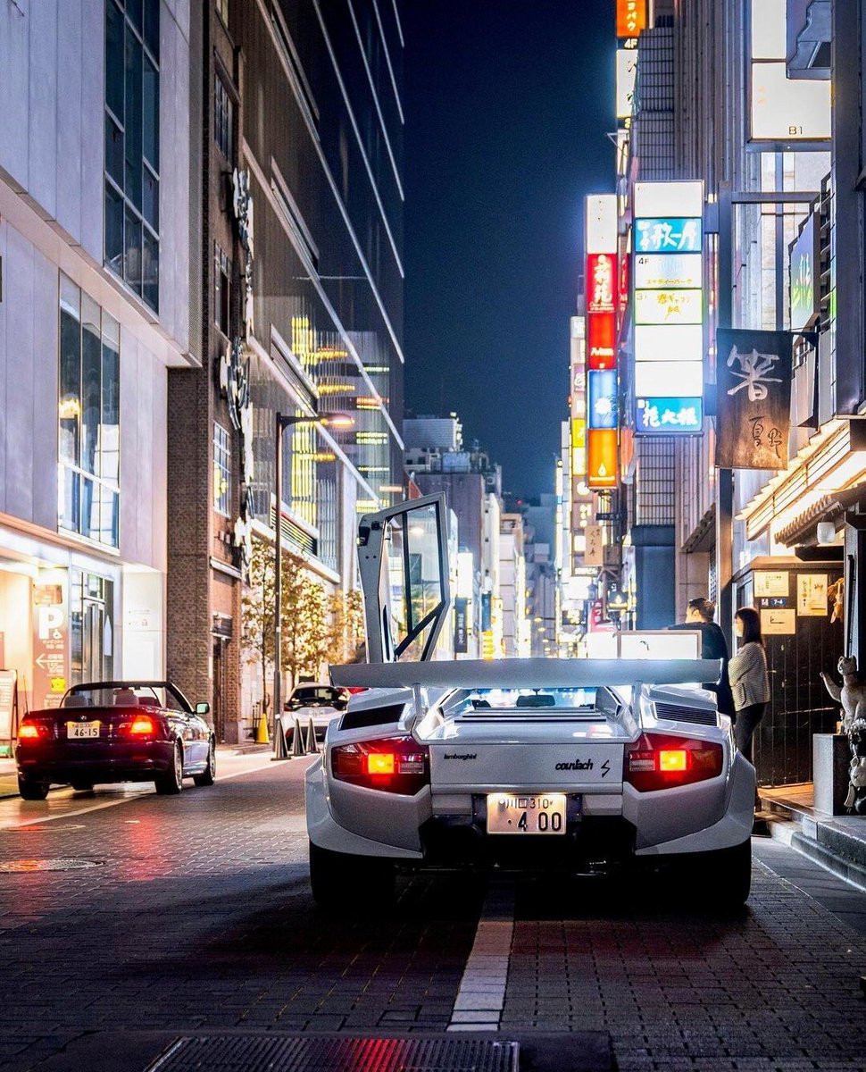 beyondcoolmag's tweet photo. #saturdaynight #saturdayvibes #lamborghinicountach #lp400s #luxury #supercar #supercars #luxurycars #luxurycar #70s #70sstyle #luxurycarlife #luxurycarlifestyle #tokio #lifestylephotography #travelphotography #carphotography #beyondcoolmag #motion #travel #urban #life https://t.co/SSbv3v92SZ