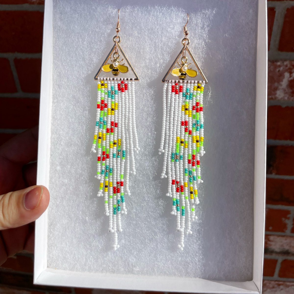 SusannahRenee15's tweet photo. $80 + $6 US ship
Rose Gold Hypoallergenic Hooks
5-6in Beaded Fringe Earrings
PayPal Only, Dm Name &amp; Address to Claim! https://t.co/OyC2Y8zJ9P