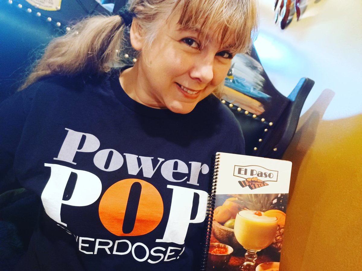lisamychols's tweet photo. I made it!!!
#powerpopoverdose #Thrivingrelocation https://t.co/7Dd3xVNYTC