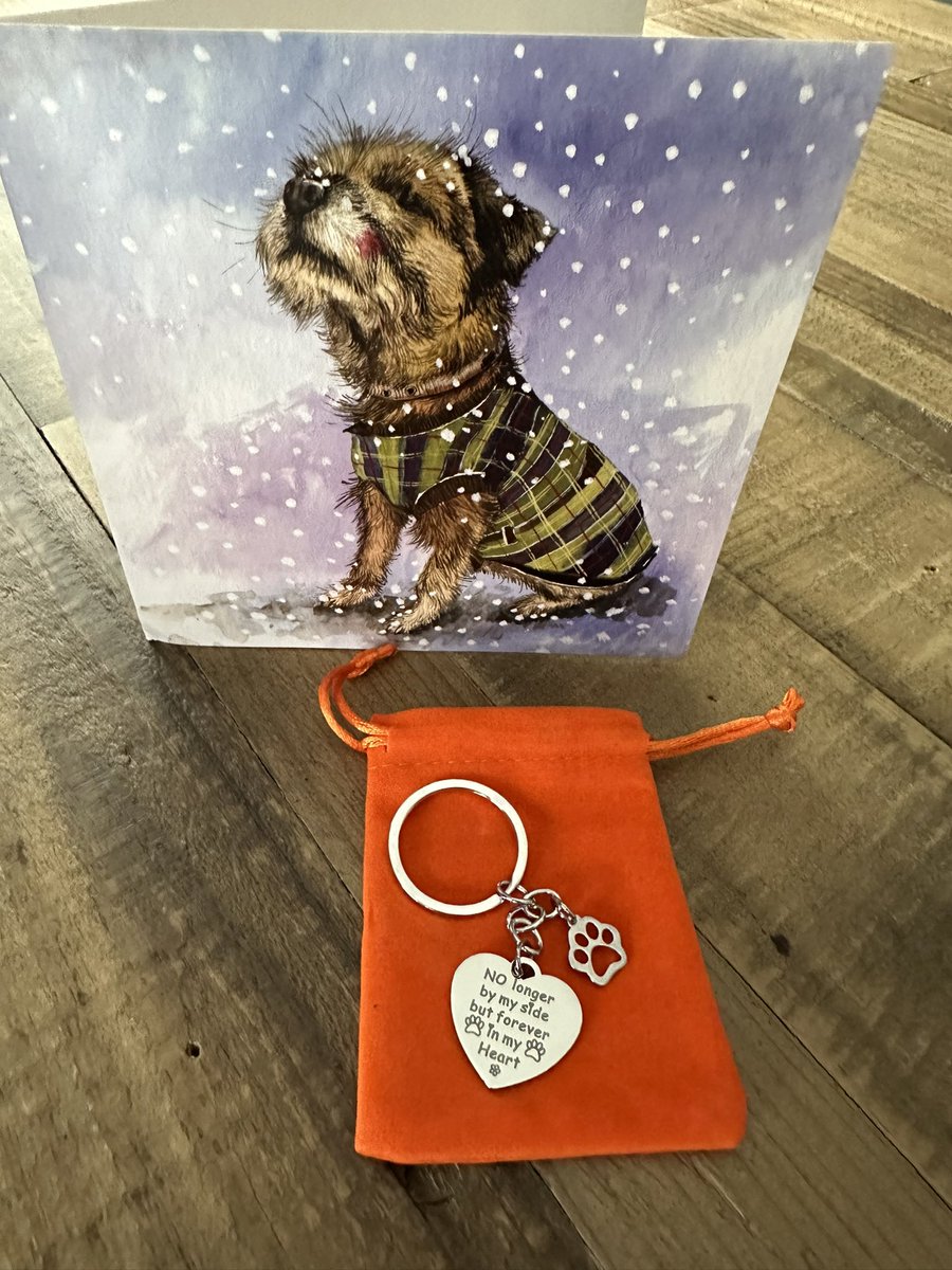 Thank you to my lovely #btpsanta for my lovely gift and card! The words are so true! Miss my Snoop every day but Christmas is always a little harder. #btposse