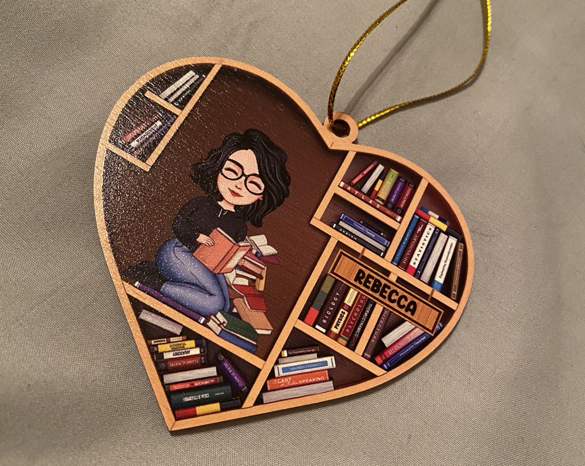 Y’all. Look at what the amazing @CyberOtters bought for me!