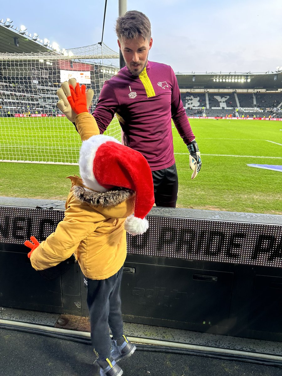 Cmjvrichie's tweet photo. Massive thank you @JoeWildsmith  for taking the time to come over during the warm up to say hello to Jack, and all the little waves you gave him throughout the match, You’ve honestly made his day! He’s not stopped talking about his new best friend 🥰 #dcfc #dcfcfans @dcfcofficial https://t.co/RWqWNR76Gw