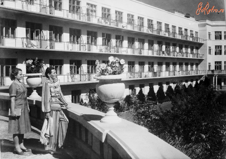 санаторий советская молдавия. крым - здравница ссср. санаторий форос крым территория. пансионат таврия евпатория в ссср. санатории советского союза архитектура ссср.