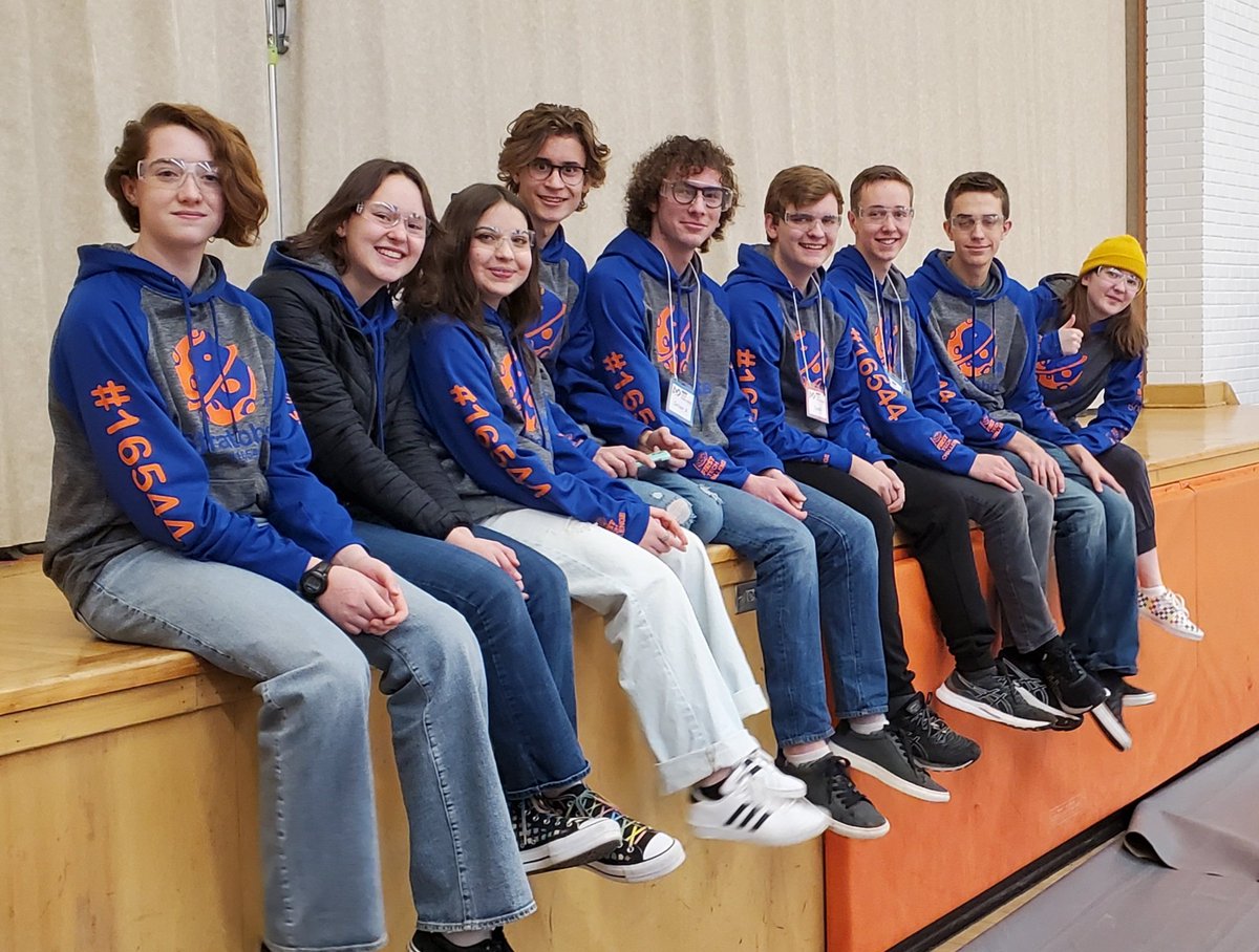 Stratobots patiently waiting for their first match of the day at the 2nd Alberta South Regional competition.  Thanks <a href="/WilliamAberhart/">William Aberhart HS</a>, <a href="/FTCAlberta/">FTC Alberta</a> for hosting today's event. Good luck to all teams!