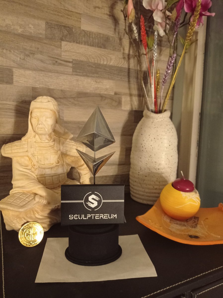 <a href="/lilwhitecamera/">Lilwhitecamera</a> <a href="/sculptereum/">Sculptereum</a> Merci à toi <a href="/lilwhitecamera/">Lilwhitecamera</a> la sculpture est bien arrivée et a trouvé sa place. Son gardien l'attendait 😁