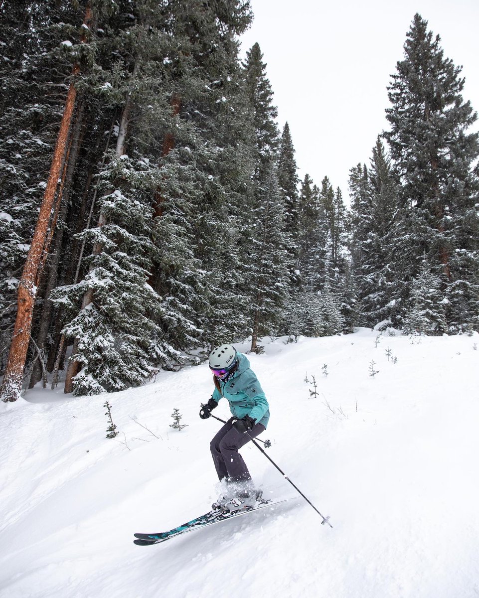 🚨 NEW TERRAIN ALERT 🚨

Thanks to the hard work from our Mountain Ops teams, the East River Express is now spinning for the season! Who’s ready for bump laps and views of the East River?

#bewild #crestedbutte