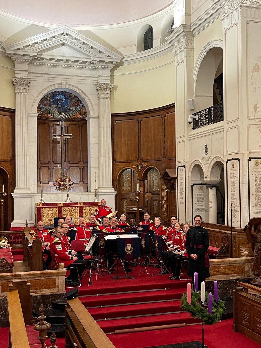 The Band of the Welsh Guards supported @RMASandhurst yesterday, we wish all our future Officers the very best in their new posts! What's more, this was the first Sovereign's Parade for regular Officers under His Majesty, King Charles III. #BritishArmyMusic #Parade