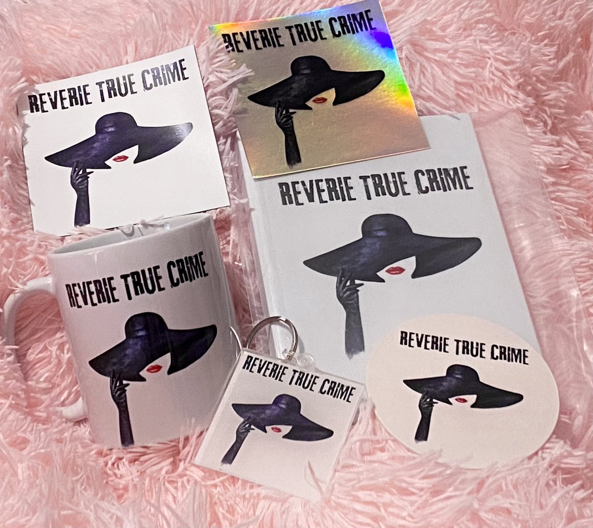 ✨ 🎄 Holiday Giveaway 🎄 ✨

🖤Coffee Mug
🖤Notebook
🖤Keychain
🖤Holographic Sticker
🖤Coaster
🖤Magnet

⭐️ Enter:
• Like and share this post.
• Tag friends.

🤶🏻 I’ll pick a winner on Wednesday, December 21st using a comment/like/share generator! 💖