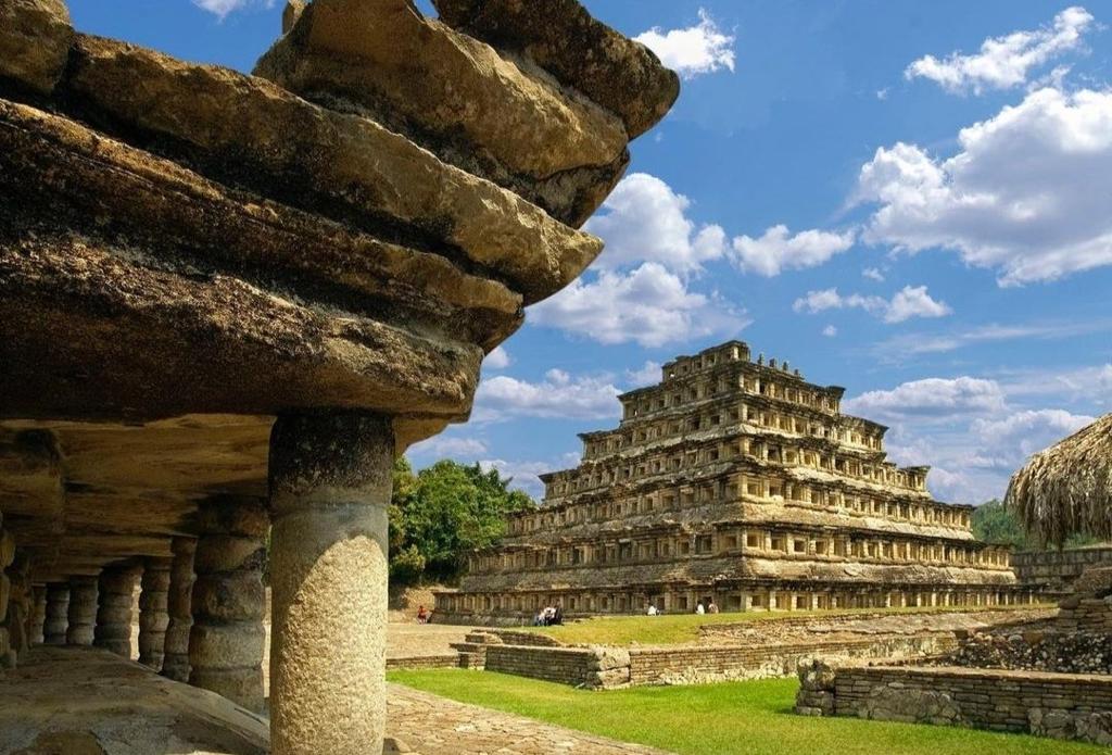 YoAmoVeracruz's tweet photo. La ciudad del trueno ⚡️
Un lugar que no te puedes perder si visitas Veracruz 😄

#turismo #blogger #tajin #Veracruz #travel #travelphotography https://t.co/W275O37wXP