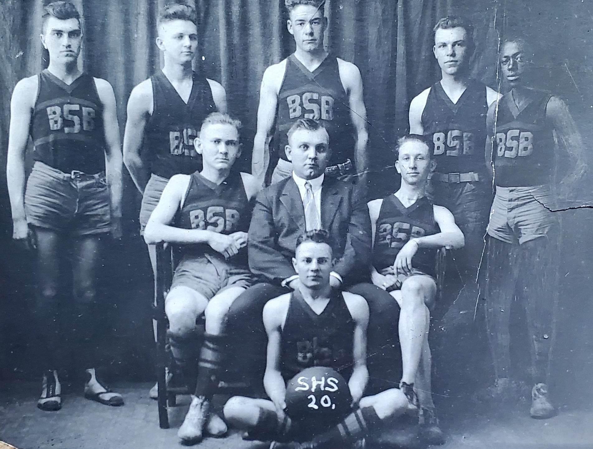 The Syracuse Journal on Twitter "Hunter Nichole Rodriguez does an