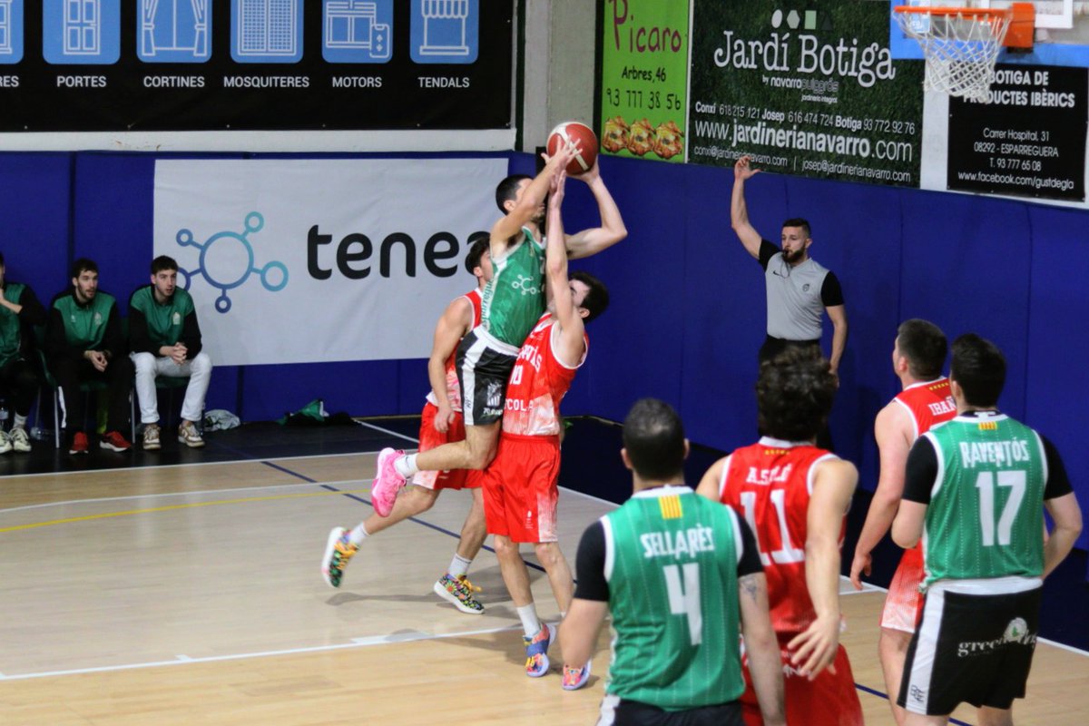 CBEsparreguera's tweet photo. ⏱ Final
@Tenea
 @CBEsparreguera 83
 ——————————
@CBNavas 65

🏀 #CBEsparreguera | #LligaEBA 💚🖤 https://t.co/Qm54OL3KgJ