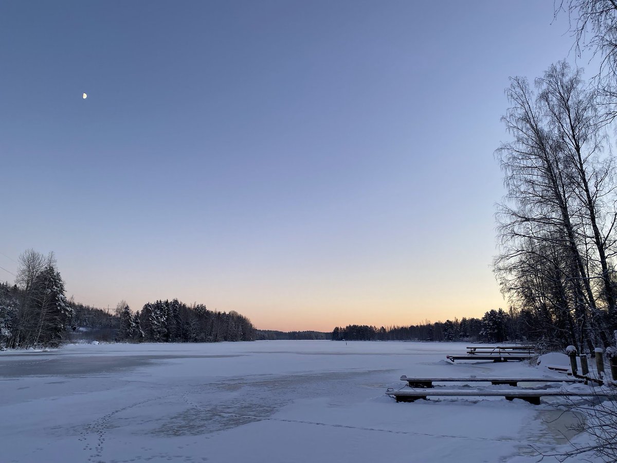 helloabunai's tweet photo. @HartusvuoriWRC decentish pyhäjärvi cover so far on the south (at least the inlet areas). probably will melt next week https://t.co/napK9J6P9B