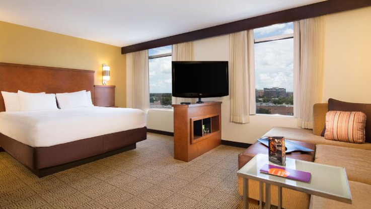 VisitSugarLand's tweet photo. π DAY 7 π As part of our #12DaysofSweetness, we are giving a lucky winner a two night stay at @HyattPlaceSL!
TO ENTER:
1οΈβ£ Follow @VisitSugarLand and @HyattPlaceSL
2οΈβ£ β€οΈ and Retweet this post
3οΈβ£ Sign up β‘οΈ https://t.co/14rDEXMA08
Winner announced on 12/23! https://t.co/rjpBgN2soE