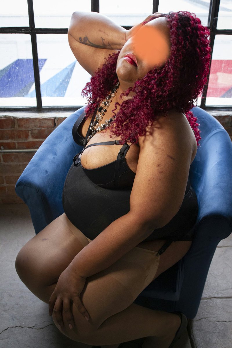 TastyNikia's tweet photo. I hope you're having a good Saturday. Even though it would be better if we were spending it together ❤️ https://t.co/xVIB0UQhDt