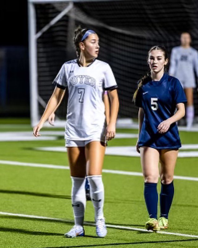 kerrihumble's tweet photo. 💙⚽️🔥And so we begin again! Let’s Goooooooo Lady Wildcats! #7isback #newyear #m1ndset https://t.co/Jw6xyIwLfw