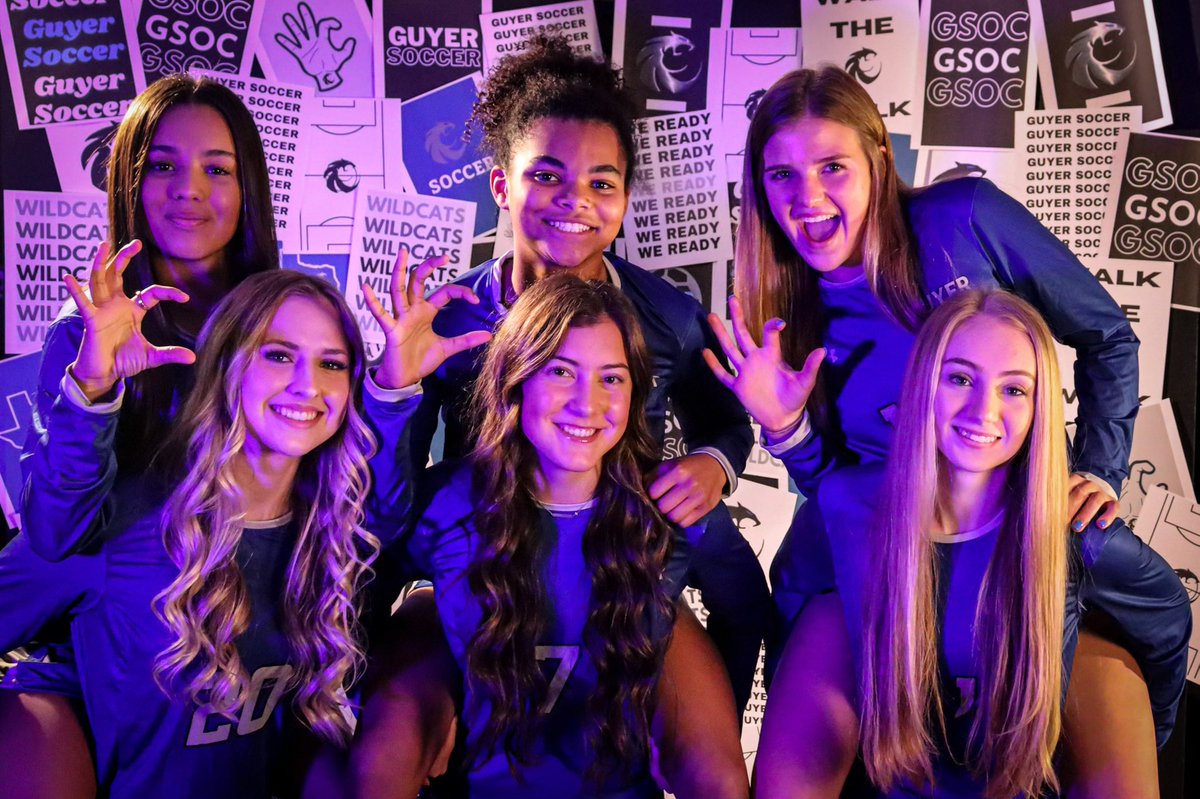 kerrihumble's tweet photo. 💙⚽️🔥And so we begin again! Let’s Goooooooo Lady Wildcats! #7isback #newyear #m1ndset https://t.co/Jw6xyIwLfw