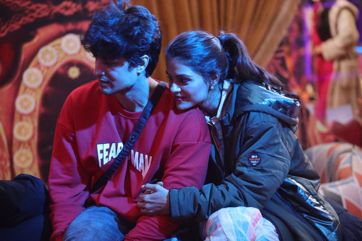 PriyankitF's tweet photo. Missing you two a lot 🥺🥺
I know I have missing many things 😓😢

Bt still love you so much ❤️❤️❤️

#PriyAnkit #priyankit𓃵 #AnkitGupta #PriyankaChaharChoudhury #AnkitGupta𓃵 #PriyankaChaharChoudhary𓃵 #BB16WithPriyAnkit #BB16 #BiggBoss16 https://t.co/UHU5xhoYqe