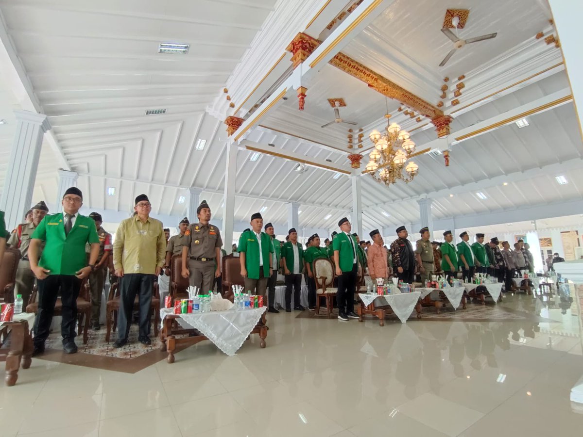turusmustakim's tweet photo. Pengukuhan,Raker,Rakor,dan Sosialissasi Konbes XXVI Pimpinnan Wilayah Gerakan Pemuda Ansor Jawa Timur Di Pendopo Kabupaten Pasuruan.(Saptu,17 Desember,2022
#AnsorJatim1Komando https://t.co/mqZH8DrtAQ