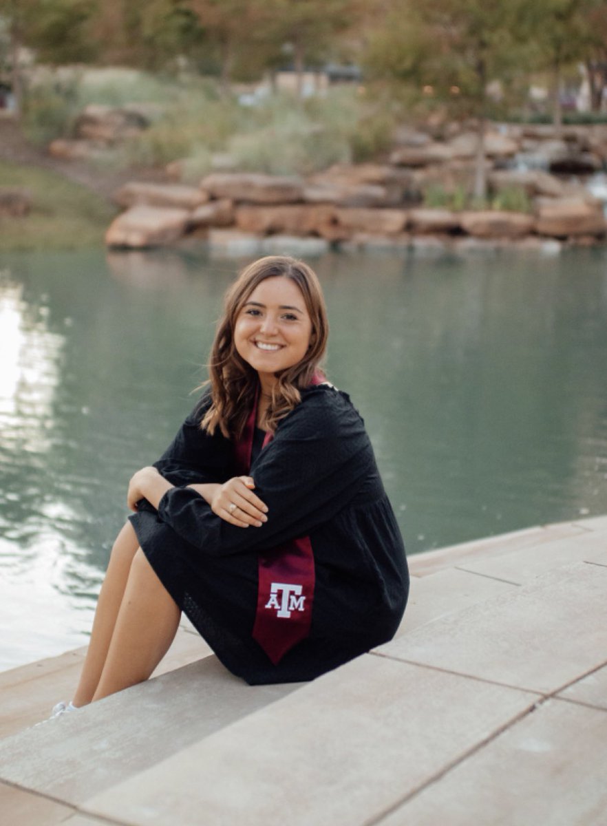Erika Oster (@erika_oster) on Twitter photo She did it! #TAMUgrad She did it! #TAMUgrad