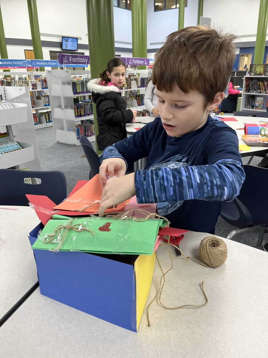 omalley_tracy's tweet photo. After reading “How to Catch A Snowman” by Adam Wallace, WCE second graders built creative traps of their own this week. @WCEaglesD15 @D15Schools #LITinD15 #D15reads #ProudToBe15 https://t.co/oqAUMIKTuV