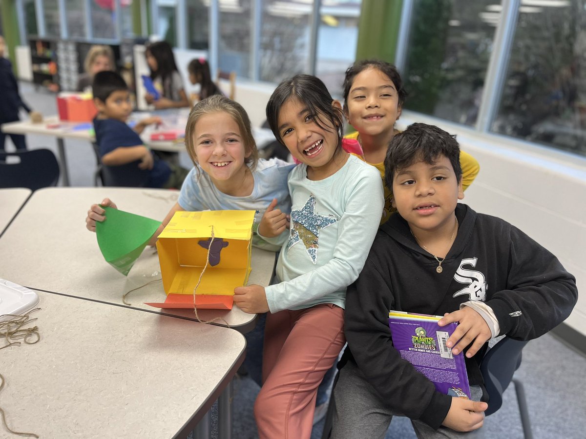 omalley_tracy's tweet photo. After reading “How to Catch A Snowman” by Adam Wallace, WCE second graders built creative traps of their own this week. @WCEaglesD15 @D15Schools #LITinD15 #D15reads #ProudToBe15 https://t.co/oqAUMIKTuV