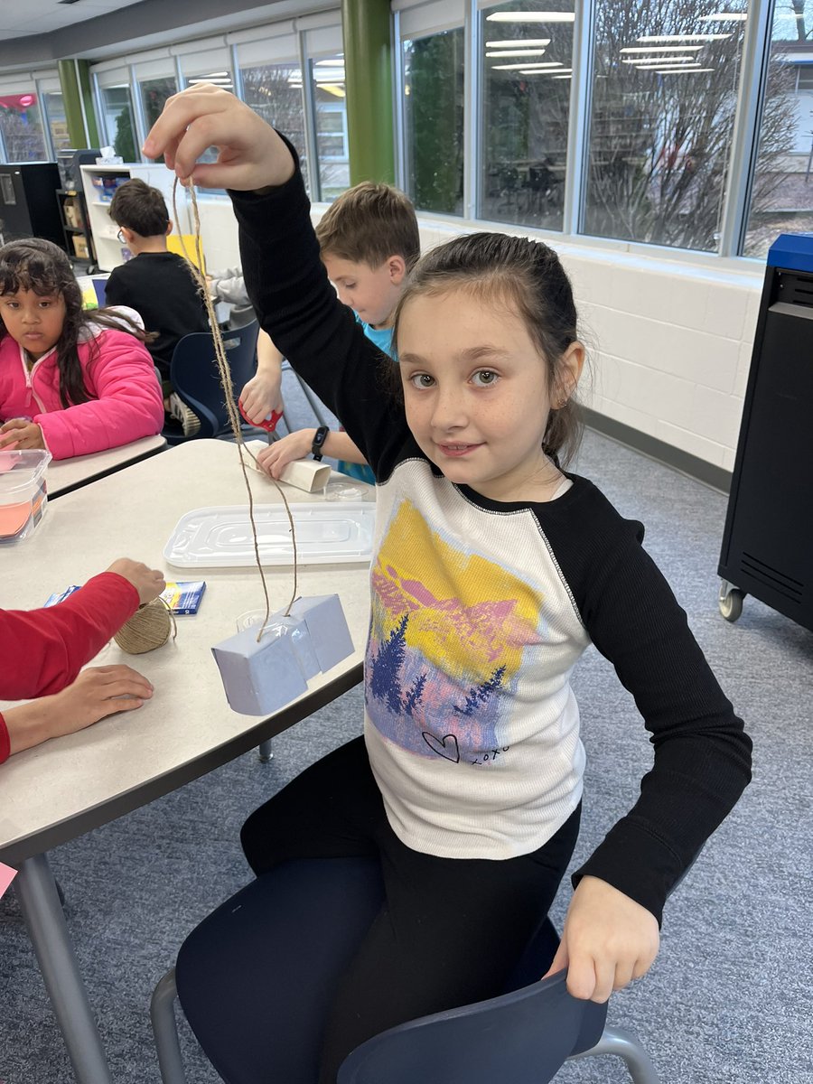 omalley_tracy's tweet photo. After reading “How to Catch A Snowman” by Adam Wallace, WCE second graders built creative traps of their own this week. @WCEaglesD15 @D15Schools #LITinD15 #D15reads #ProudToBe15 https://t.co/oqAUMIKTuV