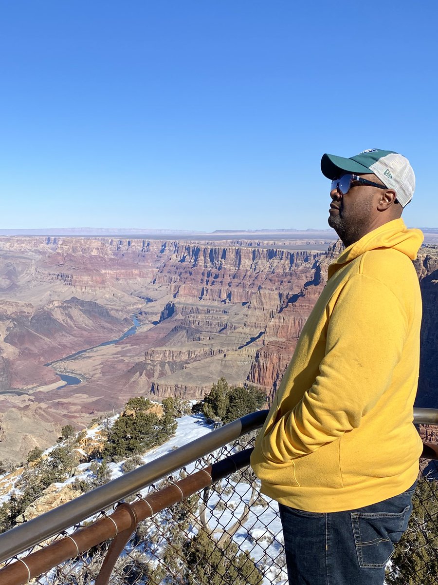VoiceOfThePhan's tweet photo. Did I go to the Grand Canyon yesterday? Yes. Did I get a “Go Birds” from someone there? For the first time since last Friday, no. But did I harrass an Astros fan while there? Yes. Yes I did. #FlyEaglesFly #RingTheBell #WinItForSkip https://t.co/HBQxIlgenB