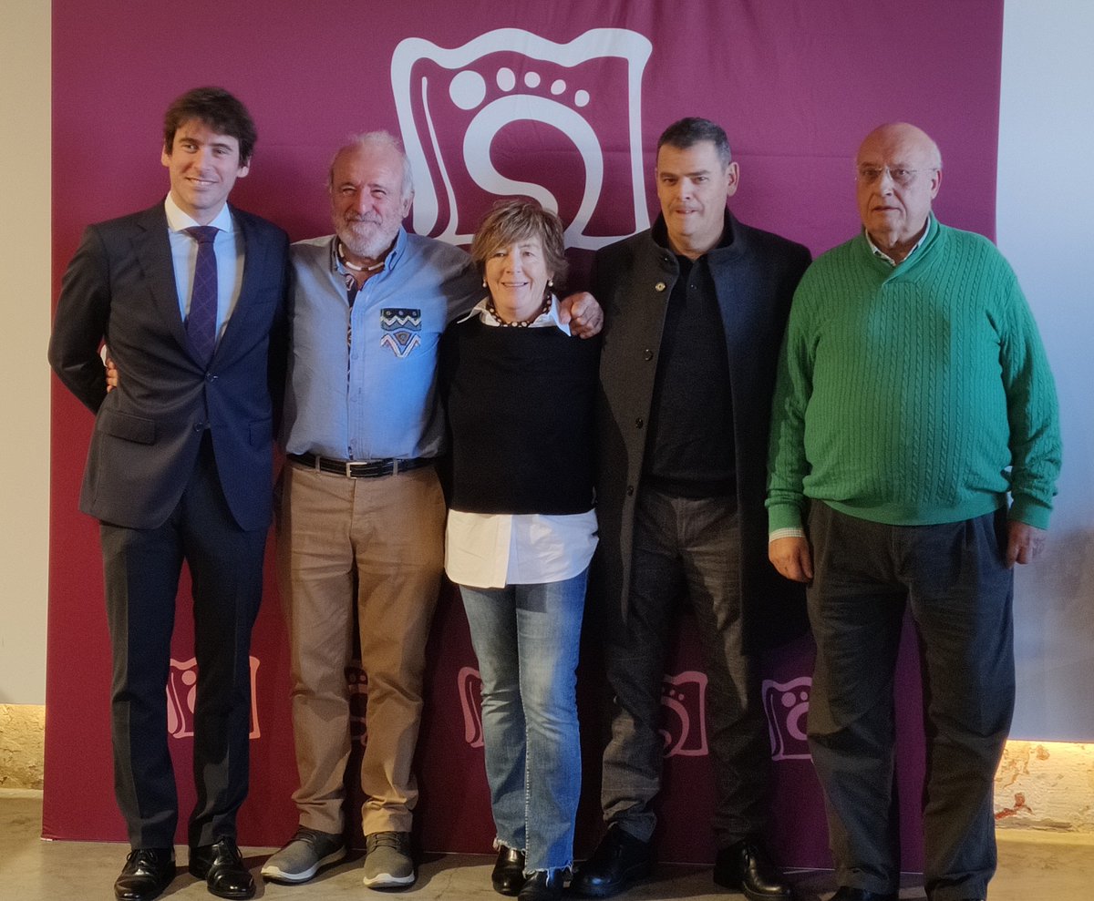 Colegio de Podólogos tweet media