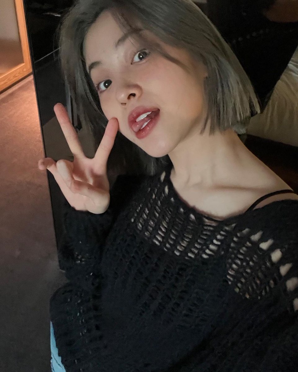 ITZY STAGRAM tweet media