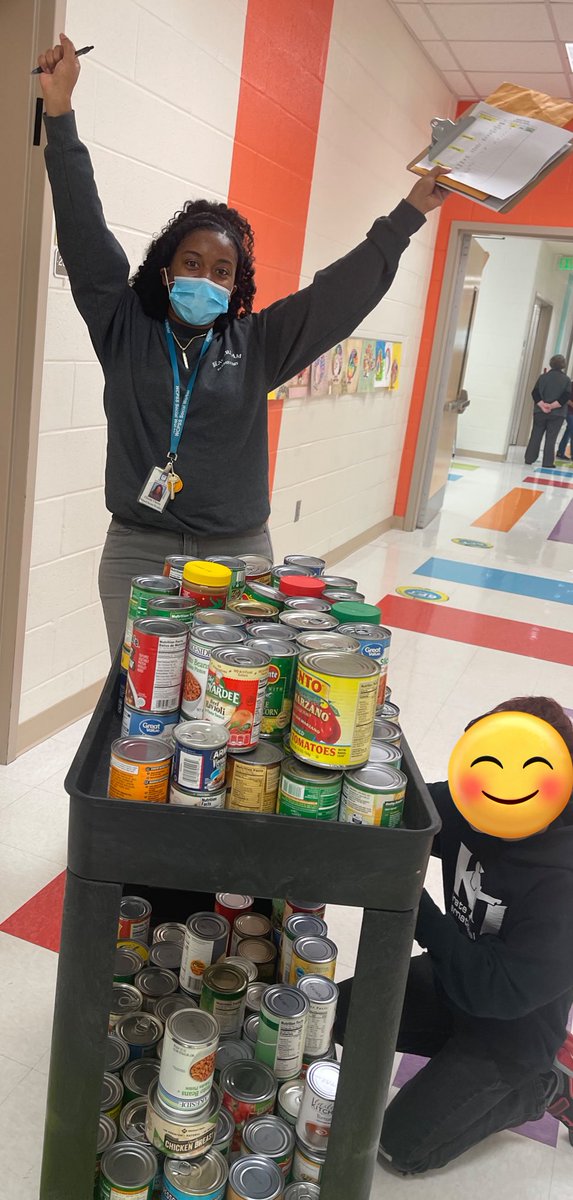 Our 2022 service learning project can food drive was a huge success. A total of 3,453 cans were collected. Students learned first hand the meaning of getting involved in the root cause of hunger and giving back to the community, local food banks and church ministries.
