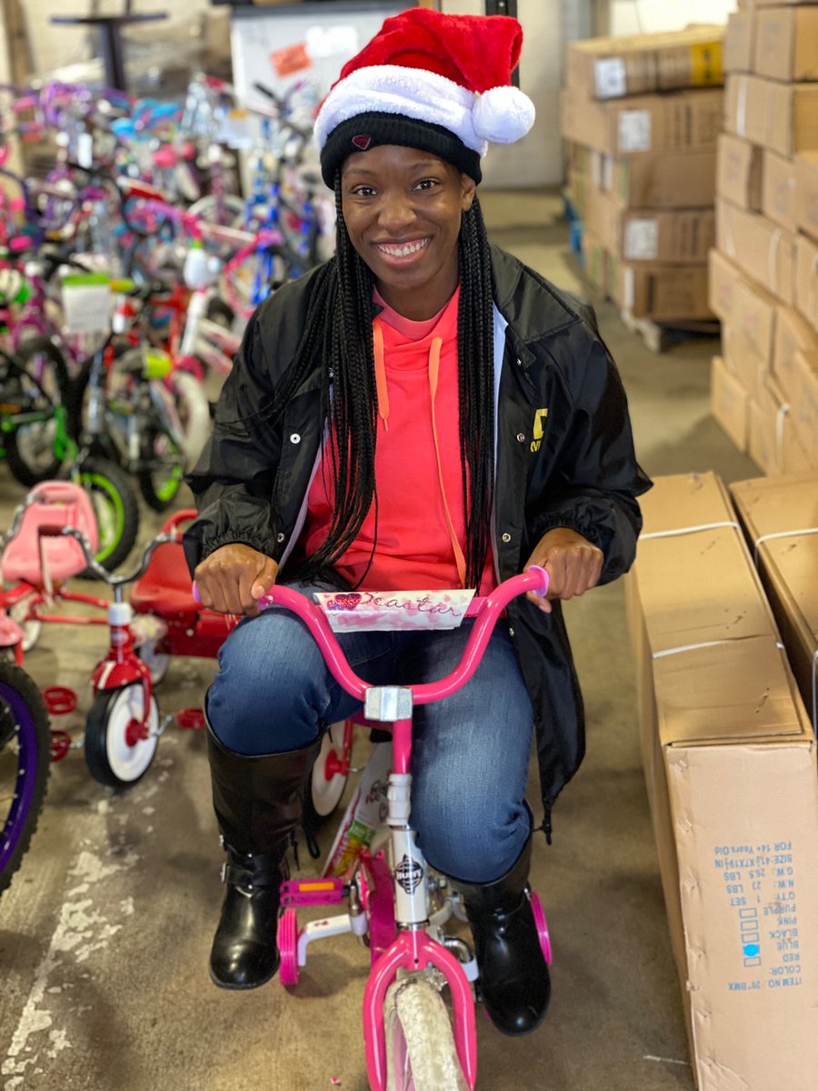 M0rganHPD's tweet photo. Did someone say BIKE?!? Join us today from 9a-12p at 8300 Mykawa Rd. for the annual bike drive. #hpdvictimservicesdivision #toydrive #houstonpolicedepartment #southeastdivision https://t.co/xIJGSbViYc