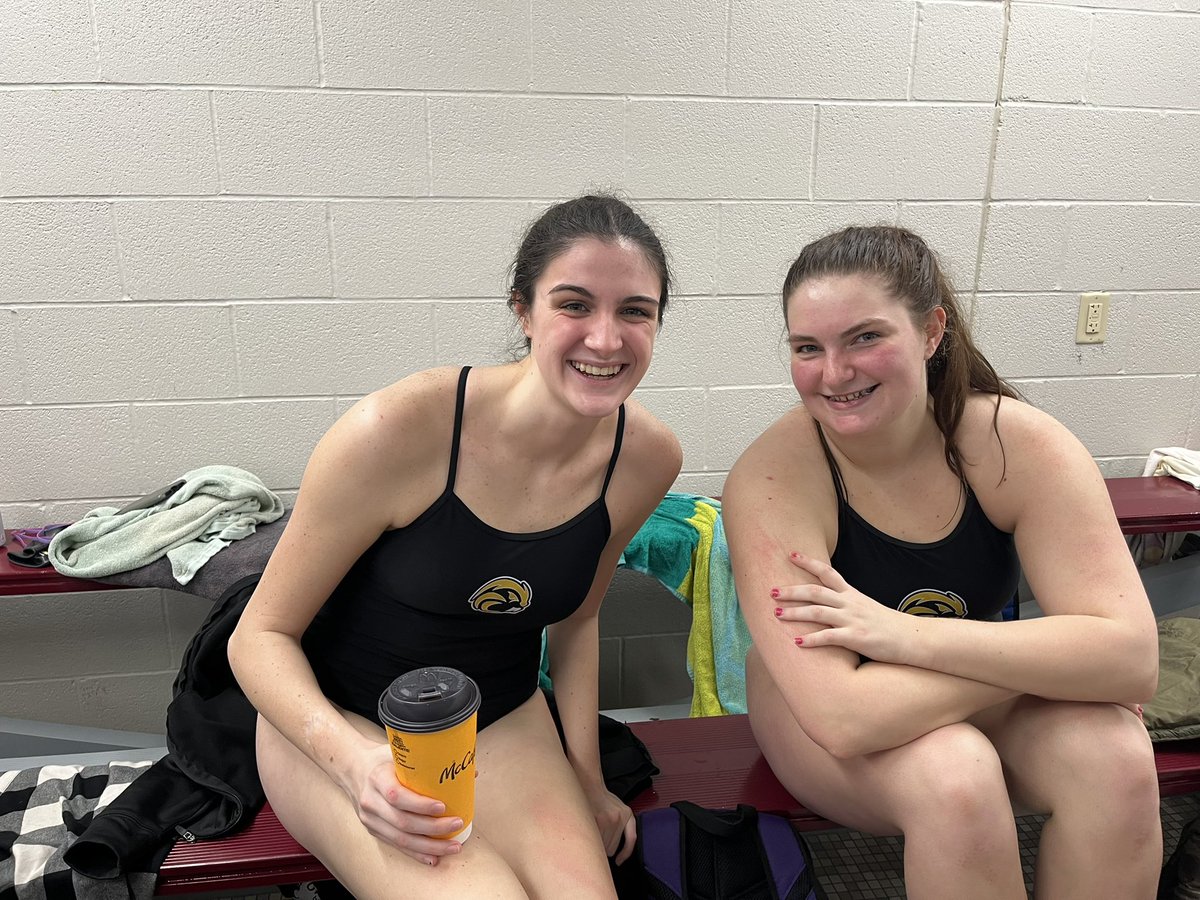 BILLYMAYER1GS's tweet photo. Our BEAVERS are getting after in the water again this AM at SPIRE. Huge meet/unreal competition…

This will pay dividends late in the season at WRC’s/post season! 

Go BEAVS! 🦫🏊‍♀️🏊🏊‍♂️🤿🖤💛💪🏼@RLSD_Beavers @mayer1nes https://t.co/CrdG2A7wBh
