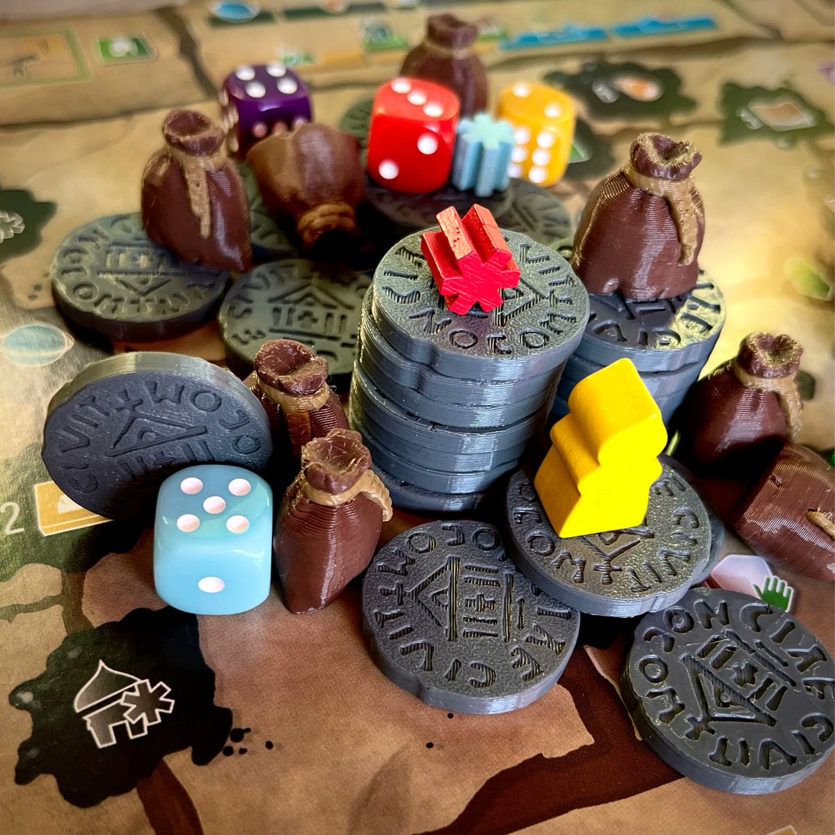 EurohellDesign's tweet image. WAYFARERS is the first game of ne trilogy by @garphillgames &amp;amp; you can get these chunky food tokens and weighted coins which you could use with basically every game from the series 😉
#eurohelldesign #boardgames #wayfarers