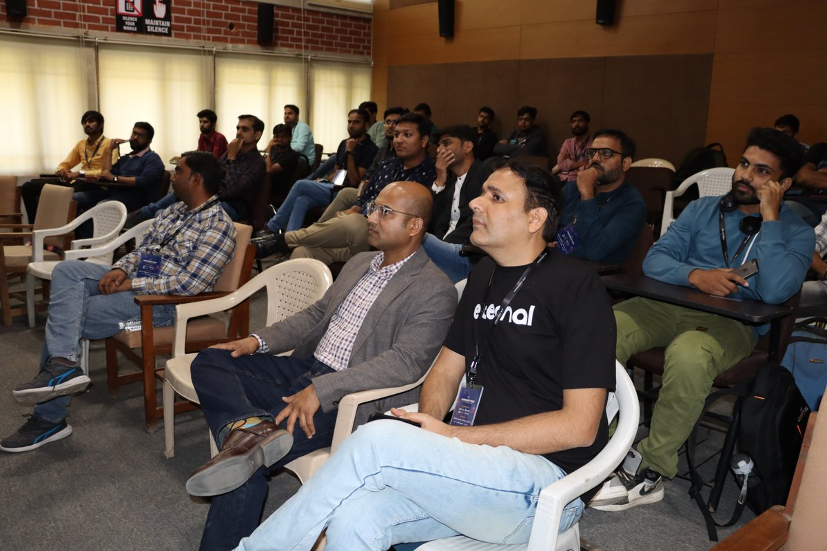 EternalSoft's tweet photo. Our Co-founder and Director Mr. @NiravEternal  held an insightful session on #SaaS product development.
He discussed the challenges and strategies for developing successful SaaS products on #AWSCommunityDay at @BAOUGujarat in #Ahmedabad https://t.co/PycFNuG2M8