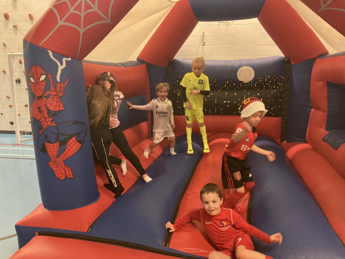 mapfootball's tweet photo. Great morning with the MAP Minis at the Xmas party with football , inflatables , party food and a penalty shoot out against Santa ….won by Menners! https://t.co/VFLSQzfRzy
