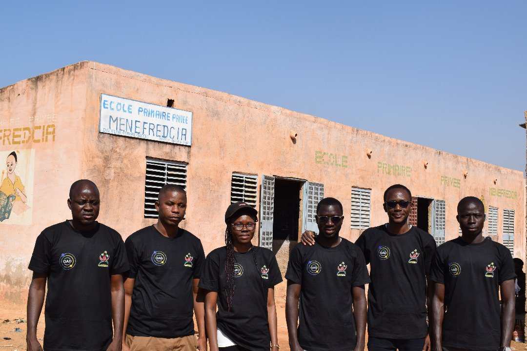 KamSZach's tweet photo. Encore une belle journée avec l'équipe E4A #BurkinaFaso #IAU @AstroBurkina @Astro4Dev @JGrootaerd @astamid
"Rien n'empêchera les étoiles de briller" https://t.co/IWUwXGZ1ed