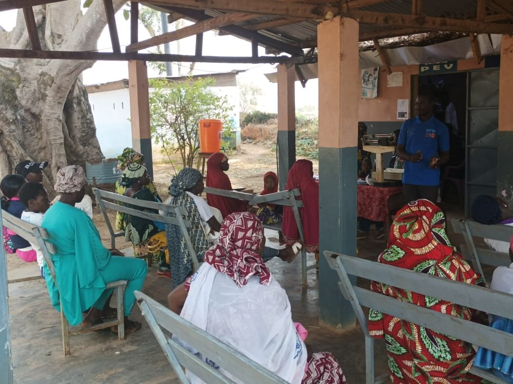 ArmelNydo's tweet photo. Conducting activities to offer family planning services through the mobile clinic to the beneficiary populations under @UNFPACameroon  funding. The activities are carried out under the coordination of @CAMNAFAW_IPPF https://t.co/P0YgqURsYh