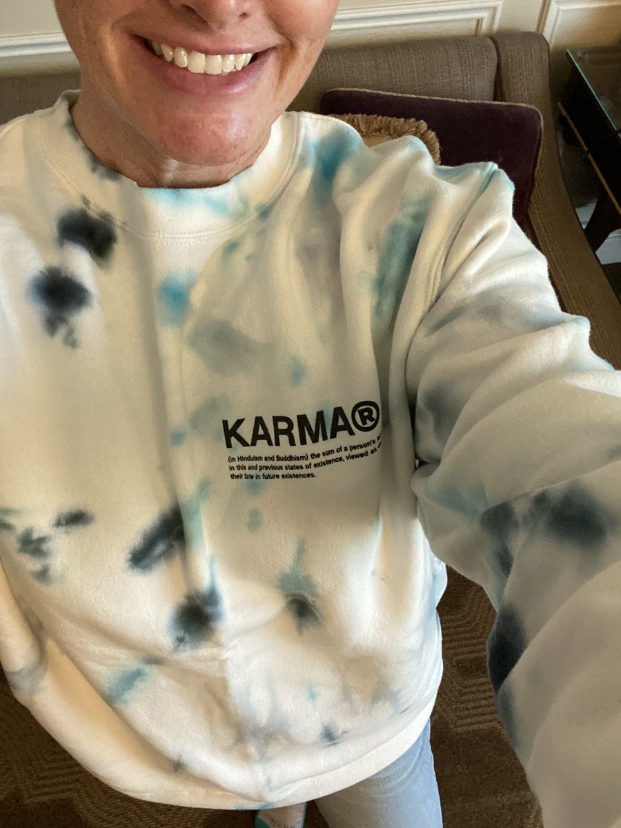 Weekend Cozy Feels 💙 So in LOVE with my <a href="/CryptoVenus_NFT/">CryptoVenus 💘 2.22.22</a> KARMA Sweatshirt ✨ #comfy #cozy