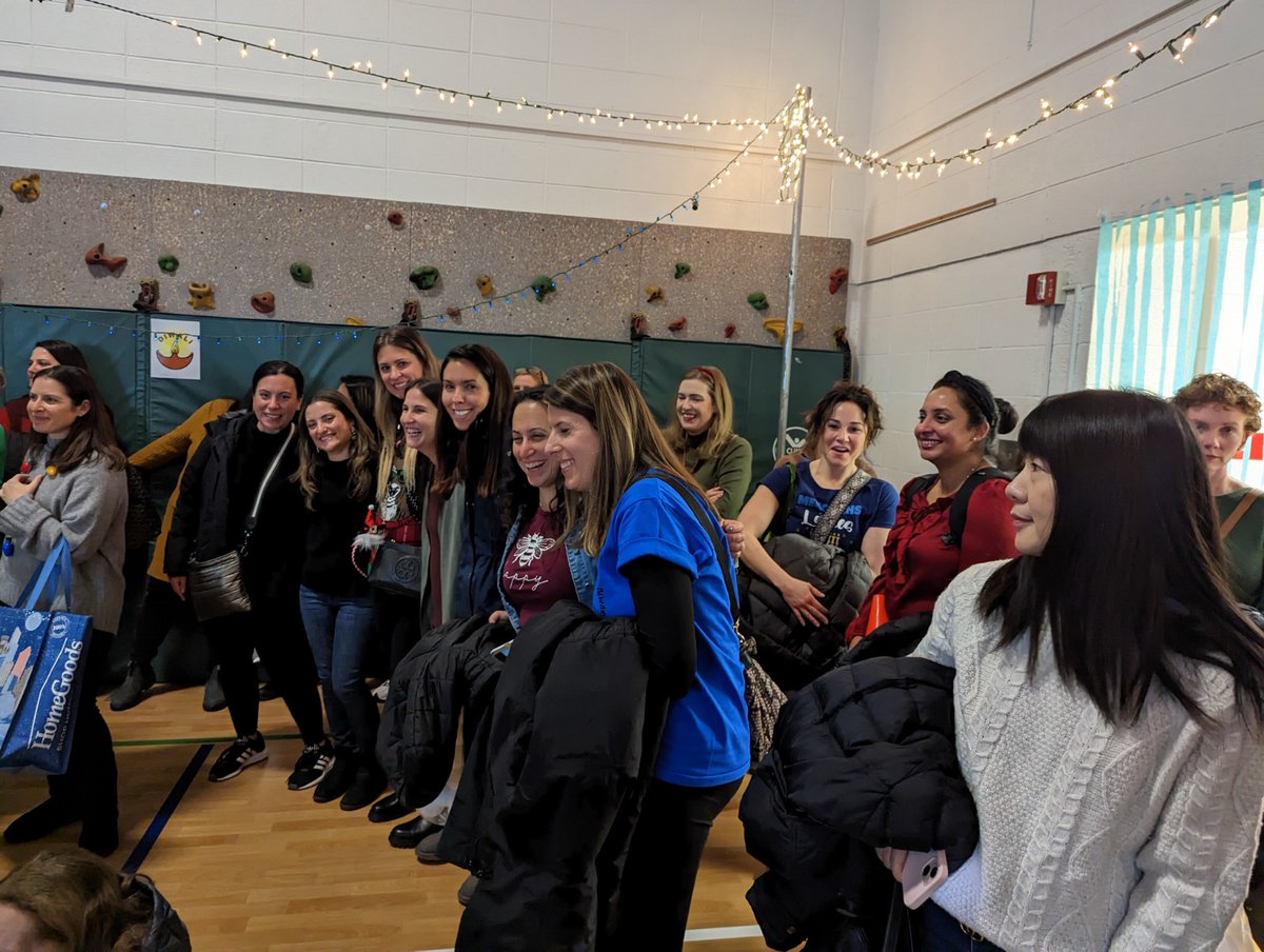 D30's sings filled our buckets! We are grateful for our music teachers reclaiming our ceremonies and traditions. Thank you to all of District 30 for making this a fantastic place for our kids to grow up! Here's to a fantastic 2023! #d30learns