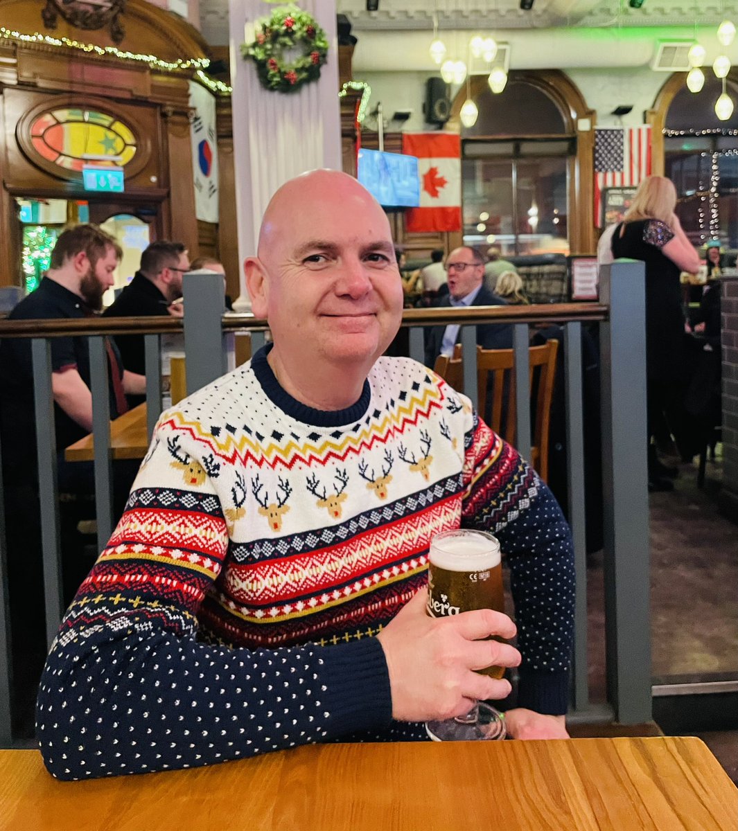SteveARees's tweet photo. Moretti in a Carlsberg glass 🤦🏻‍♂️ #shitpints https://t.co/Thjr6piXAs